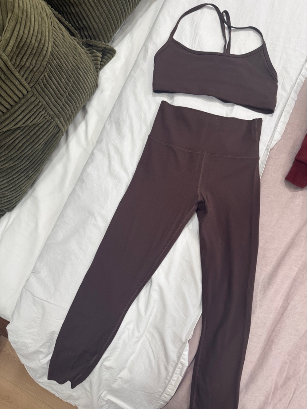 Vuori Chocolate Brown High-Waist Leggings with Matching Bra